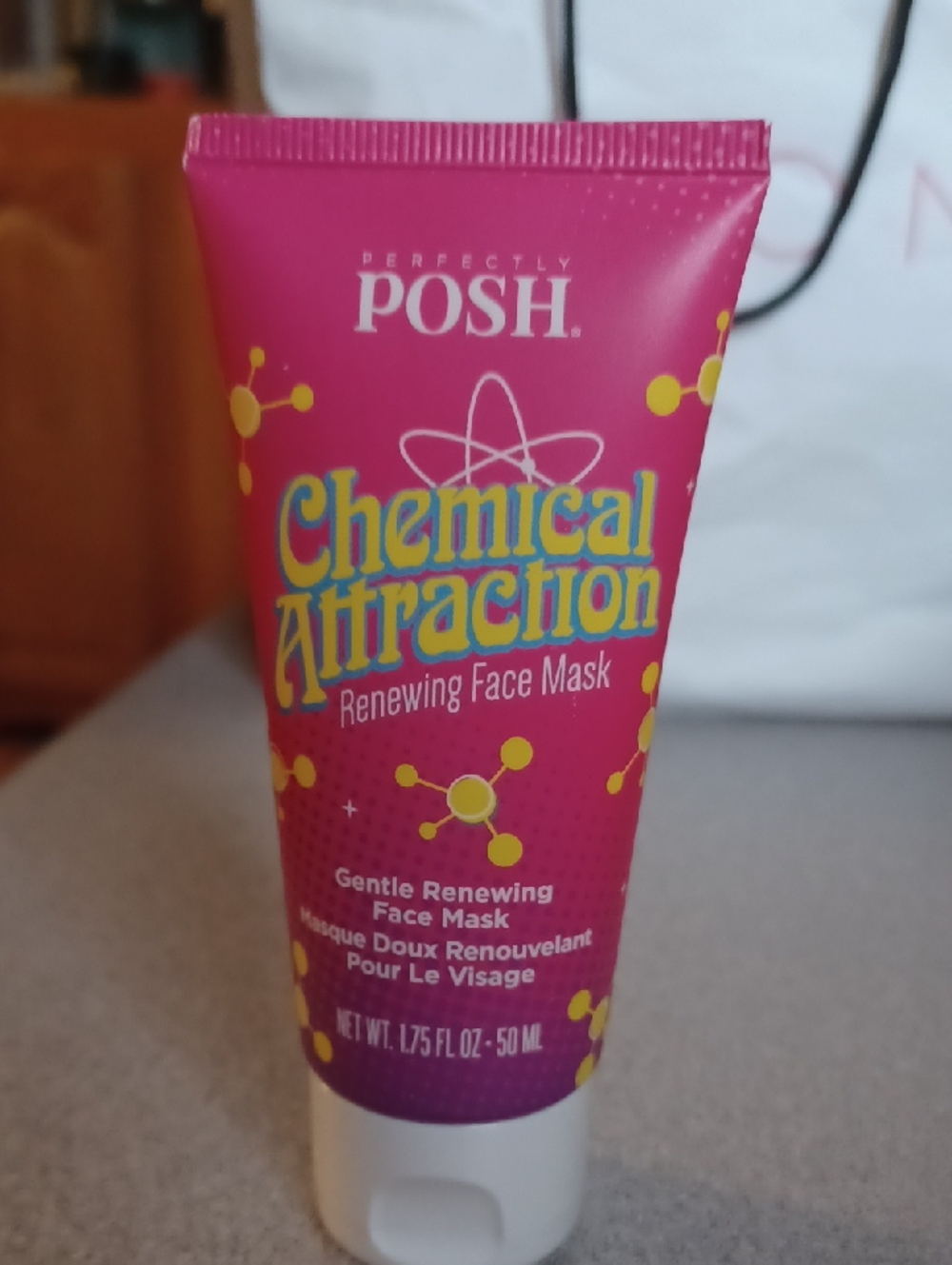 Perfectly Posh Chemical Attraction Renewing Face Mask - Pink & Yellow Accents
